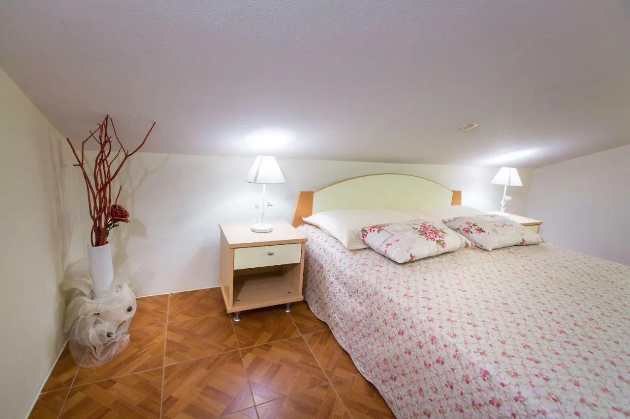 Apartments Peric Kampor Croazia