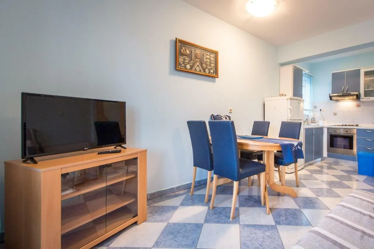 Apartments Peric Kampor