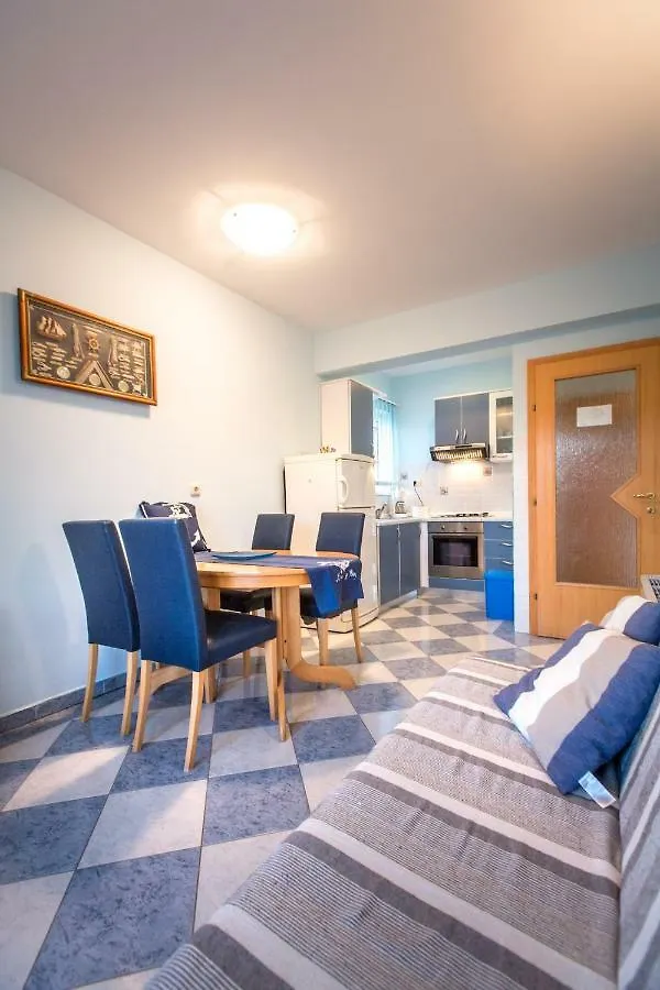 Apartments Peric Kampor